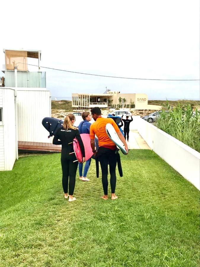 피게이라다포즈 We Surf House B&B 외부 사진